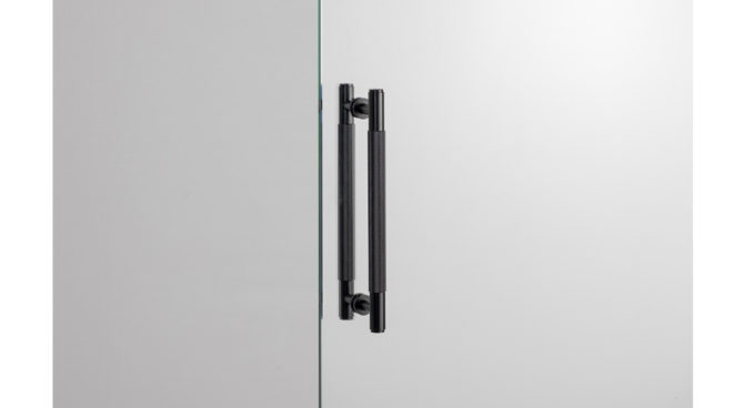 PULL BAR / DOUBLE-SIDED / BLACK Product Image