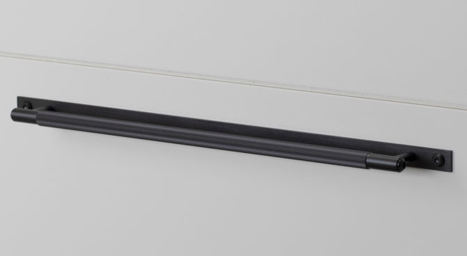 PULL BAR / PLATE / LINEAR / BLACK / LARGE Product Image