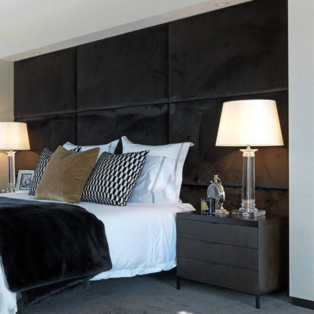 PANELLED BEDHEAD Trenzseater